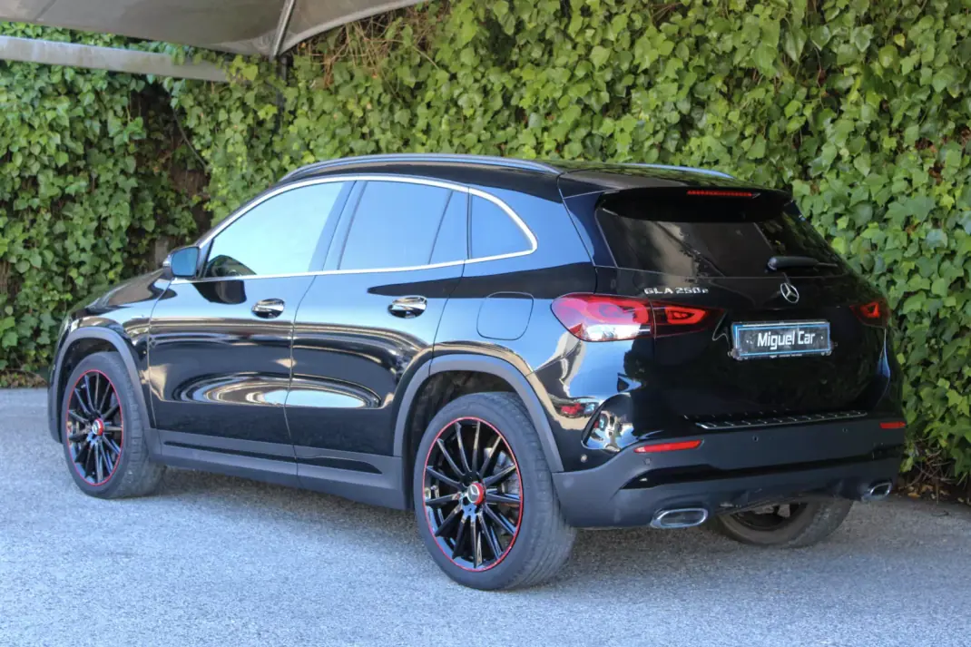 Mercedes-Benz GLA 250 2021 - 33900 EUR, 81000 km - 81000km - foto 10 de 20
