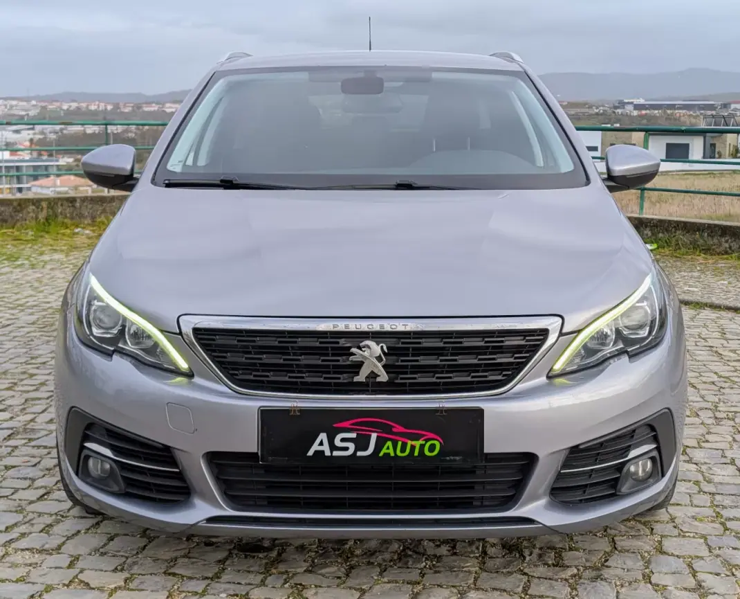 Peugeot 308 SW 2019 - 8500 EUR, 208333 km - AUTO.MOTO.pt - 208333km - foto 3 de 22