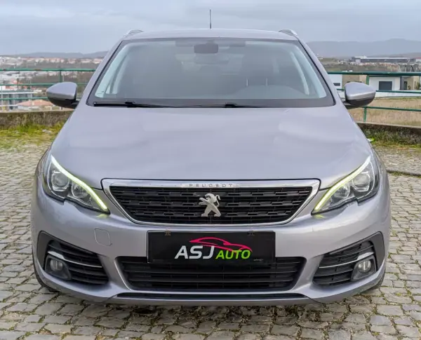 Peugeot 308 SW 2019 - 8500 EUR, 208333 km - AUTO.MOTO.pt - 208333km - foto 3 de 22