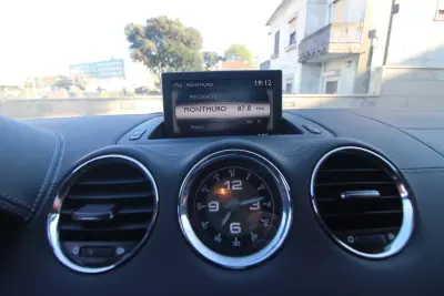 Peugeot RCZ 2012 - 12990 EUR, 189000 km - AUTO.MOTO.pt - 189000km - foto 17 de 25