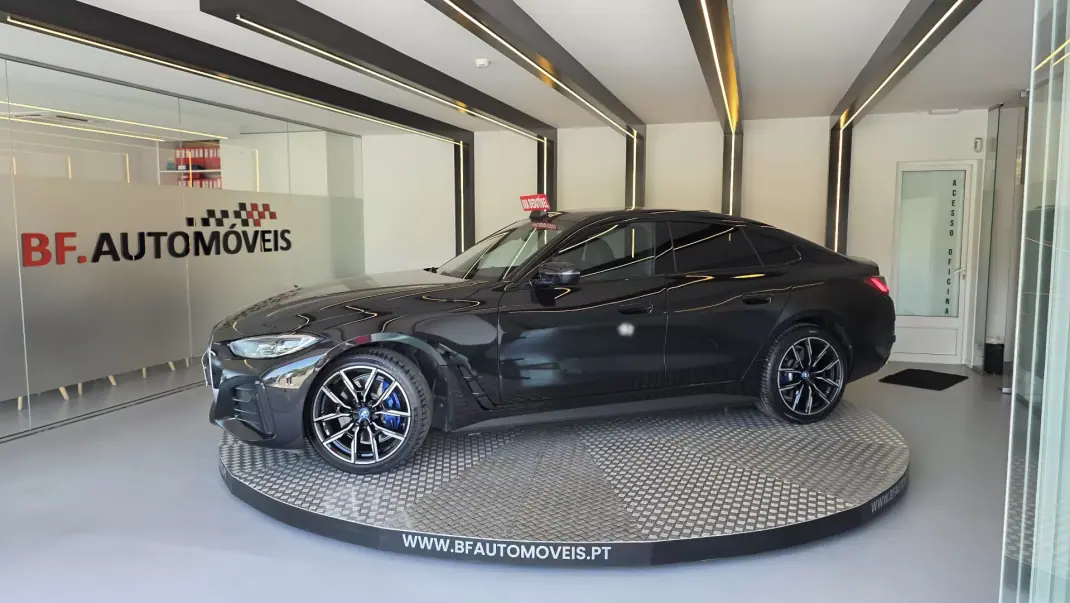 BMW i4 2022 - 38900 EUR, 61219 km - AUTO.MOTO.pt - 61219km - foto 12 de 58