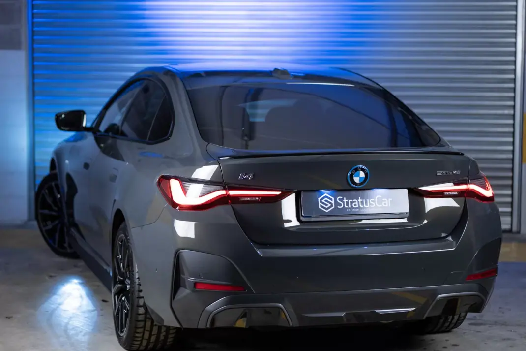 BMW i4 2023 - 43000 EUR, 33000 km - AUTO.MOTO.pt - 33000km - foto 9 de 25