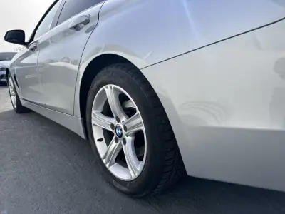 BMW 418 Gran Coupé 2016 - 17500 EUR, 190000 km - AUTO.MOTO.pt - 190000km - foto 16 de 52