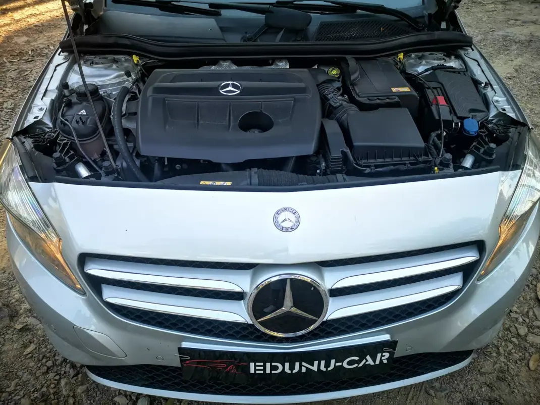 Mercedes-Benz A 180 2015 - 12950 EUR, 218000 km - 218000km - foto 22 de 23