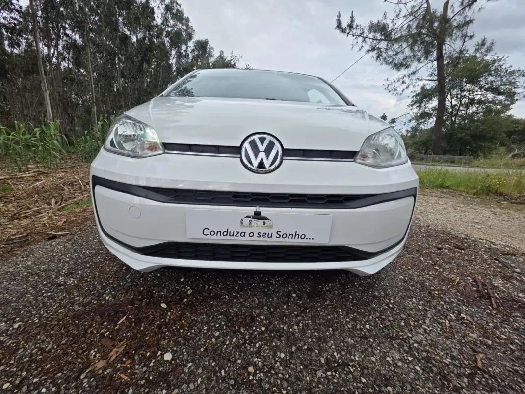 Volkswagen Up! 2016 - 7990 EUR, 152974 km - AUTO.MOTO.pt - 152974km - foto 51 de 71