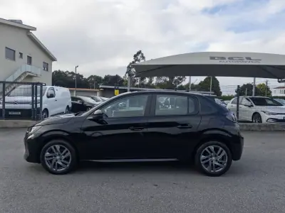 Peugeot 208 2022 — foto 4 de 36