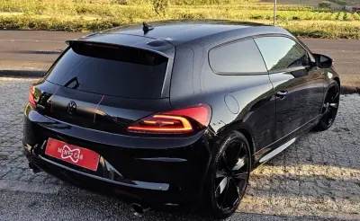 Volkswagen Scirocco 2015 - 25000 EUR, 125000 km - AUTO.MOTO.pt - 125000km - foto 2 de 28