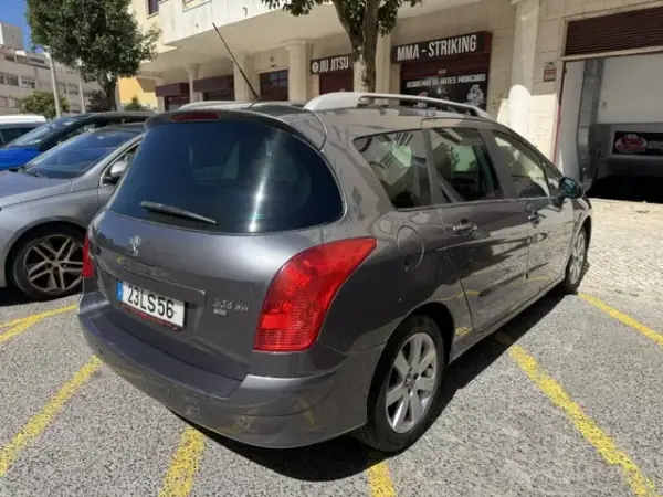 Peugeot 308 SW 2011 - 5900 EUR, 147177 km - AUTO.MOTO.pt - 147177km - foto 10 de 30