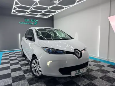 Renault Zoe 2018 - 10750 EUR, 64000 km - AUTO.MOTO.pt - 64000km - foto 4 de 18