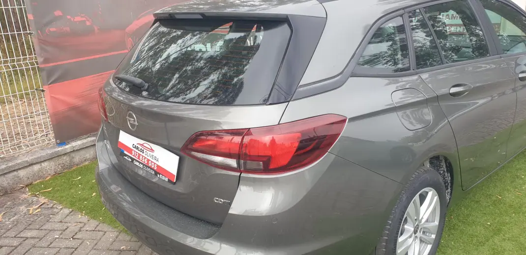 Opel Astra Sports Tourer 2017 - 8950 EUR, 188000 km - 188000km - foto 6 de 12