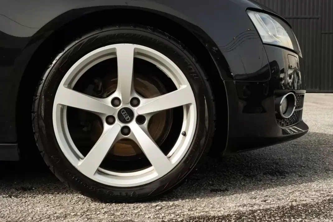 Audi A5 Sportback 2009 - 11900 EUR, 270425 km - AUTO.MOTO.pt - 270425km - foto 3 de 25