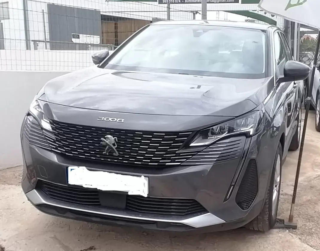 Peugeot 3008 2021 - 21900 EUR, 79000 km - AUTO.MOTO.pt - 79000km - foto 1 de 15