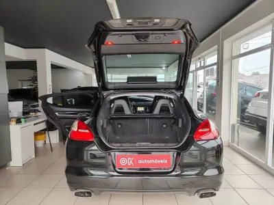 Porsche Panamera 2011 - 39500 EUR, 139500 km - AUTO.MOTO.pt - 139500km - foto 15 de 37