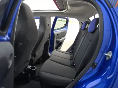 Citroën C1 2018 - 9900 EUR, 84800 km - AUTO.MOTO.pt - 84800km - foto 38 de 40