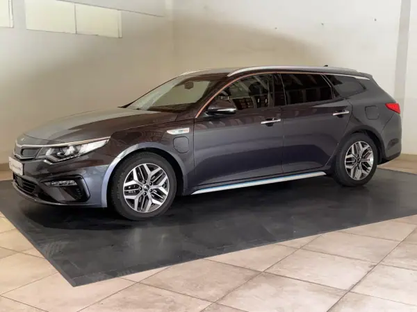 Kia Optima SW 2021 - 18500 EUR, 109915 km - AUTO.MOTO.pt - 109915km - foto 4 de 28