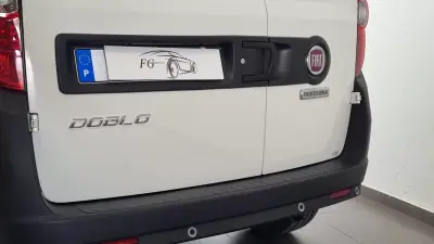 Fiat Doblo 1.6 M-JET2 3 LUG. 2021 - 13500 EUR, 55800 km - AUTO.MOTO.pt - 55800km - foto 7 de 28