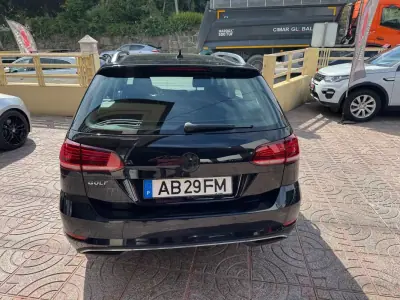 Volkswagen Golf Variant 2020 - 16900 EUR, 122346 km - AUTO.MOTO.pt - 122346km - foto 11 de 34