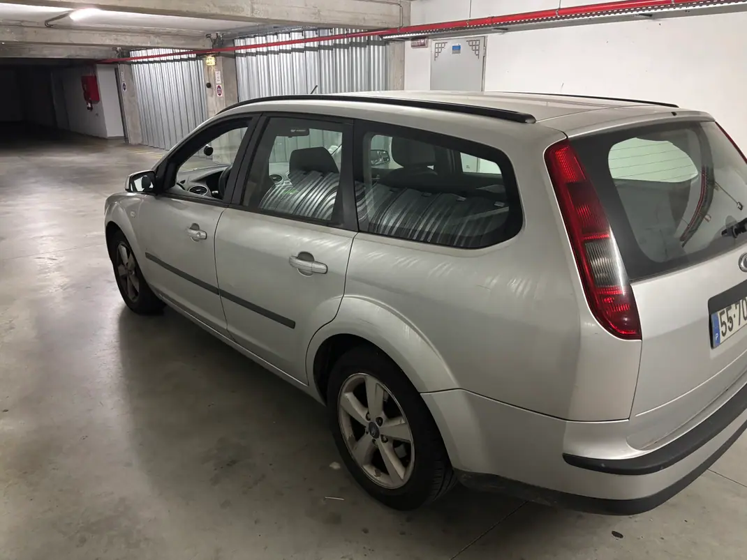 Ford Focus SW 2005 - 2200 EUR, 362000 km - 362000km - foto 4 de 14
