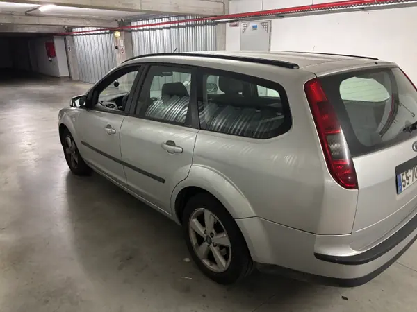 Ford Focus SW 2005 - 2200 EUR, 362000 km - AUTO.MOTO.pt - 362000km - foto 4 de 14