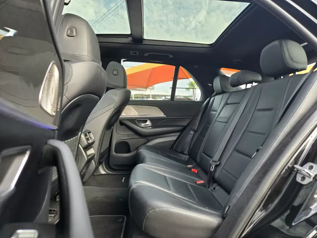 Mercedes-Benz GLE 350 2022 - 53950 EUR, 156079 km - AUTO.MOTO.pt - 156079km - foto 9 de 10