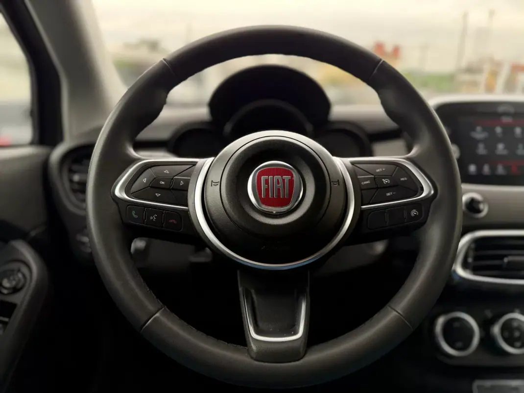 Fiat 500X 2023 - 17950 EUR, 56000 km - AUTO.MOTO.pt - 56000km - foto 19 de 25