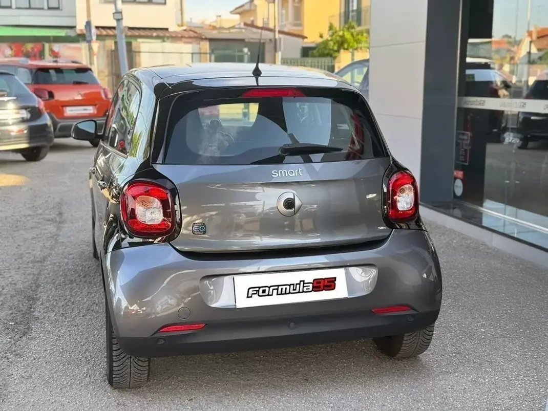 Smart ForFour 2020 - 12990 EUR, 37813 km - AUTO.MOTO.pt - 37813km - foto 6 de 17