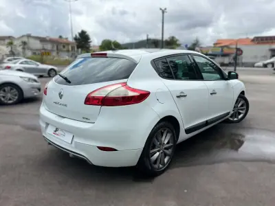 Renault Mégane 2011 - 6990 EUR, 279161 km - AUTO.MOTO.pt - 279161km - foto 8 de 25
