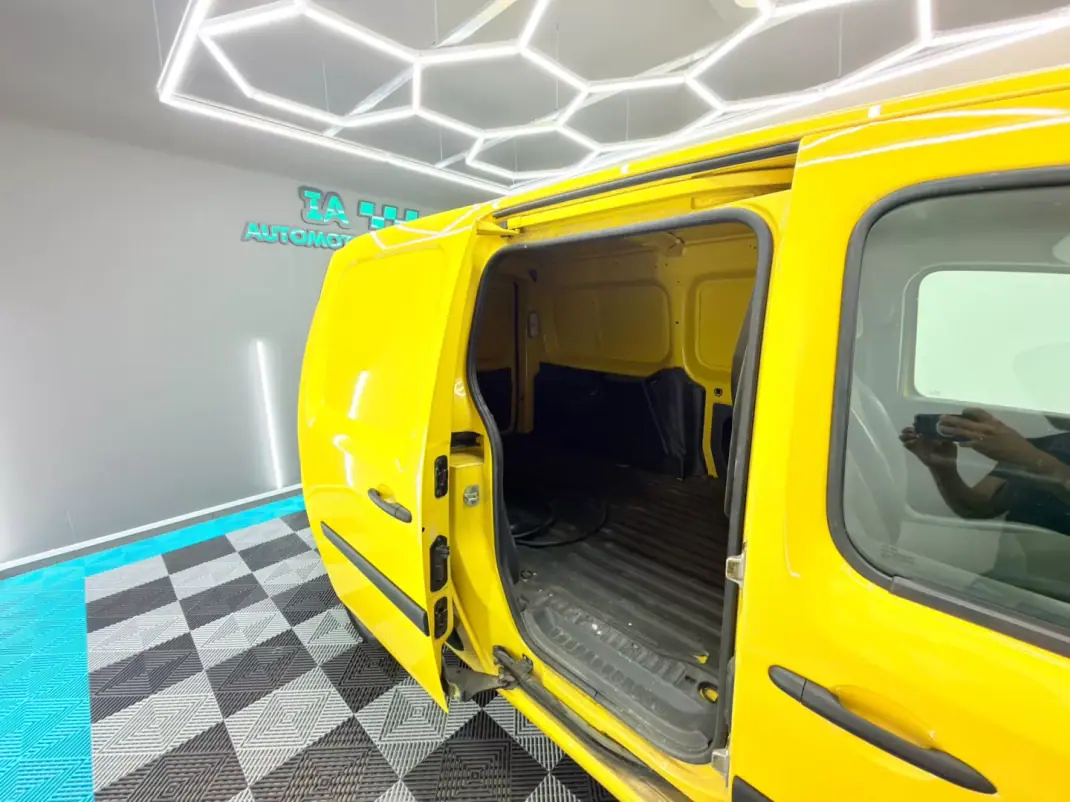 Renault Kangoo 2018 - 9500 EUR, 52400 km - 52400km - foto 11 de 18