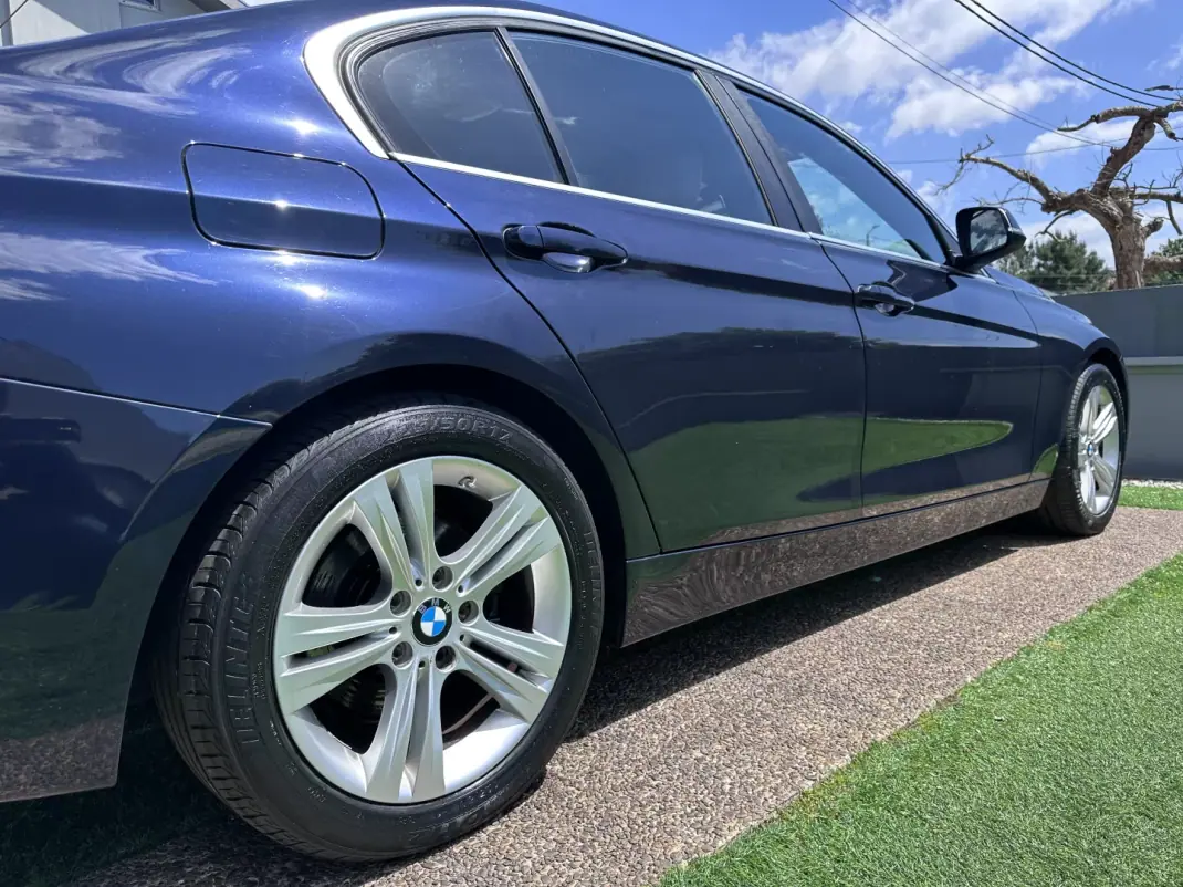 BMW 320 2015 - 14900 EUR, 240000 km - AUTO.MOTO.pt - 240000km - foto 20 de 59