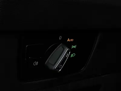 Volkswagen Arteon 2023 - 31990 EUR, 45800 km - AUTO.MOTO.pt - 45800km - foto 22 de 36