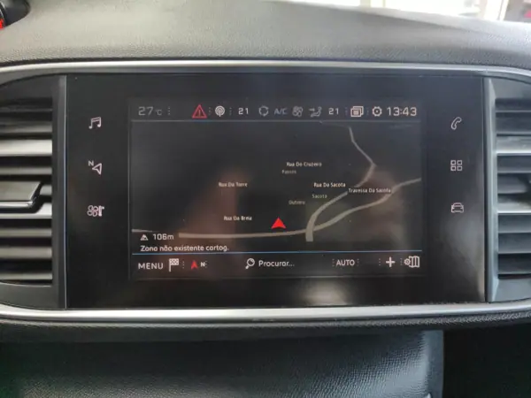 Peugeot 308 SW 2018 - 8950 EUR, 229000 km - AUTO.MOTO.pt - 229000km - foto 30 de 37