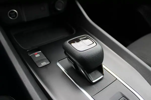 Nissan Qashqai 2023 - 25900 EUR, 42638 km - AUTO.MOTO.pt - 42638km - foto 9 de 24