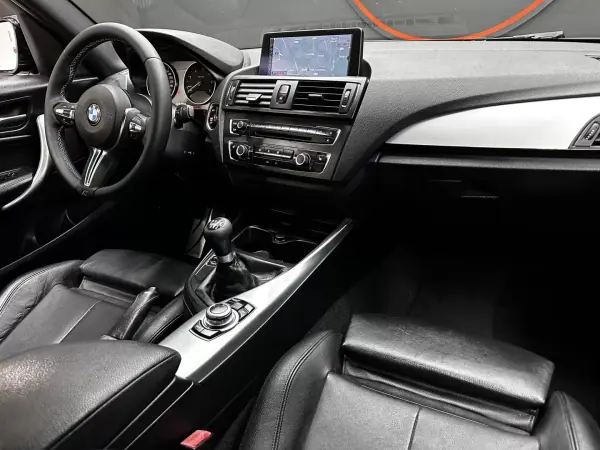 BMW 120 2012 - 15999 EUR, 182000 km - AUTO.MOTO.pt - 182000km - foto 23 de 25