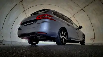 Peugeot 308 SW 2018 - 15800 EUR, 139000 km - AUTO.MOTO.pt - 139000km - foto 24 de 26
