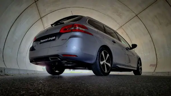 Peugeot 308 SW 2018 - 15800 EUR, 139000 km - AUTO.MOTO.pt - 139000km - foto 24 de 26