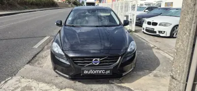 Volvo V40 2015 - 12400 EUR, 216200 km - AUTO.MOTO.pt - 216200km - foto 4 de 26