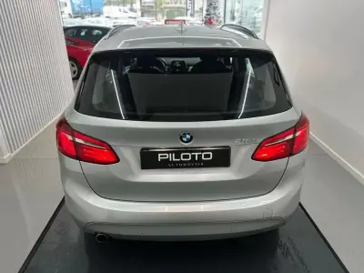 BMW 216 Active Tourer 2017 - 10990 EUR, 253813 km - AUTO.MOTO.pt - 253813km - foto 5 de 17