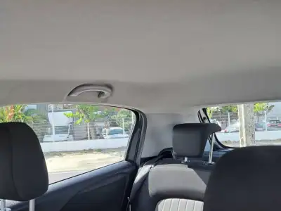 Fiat Punto 2017 - 8900 EUR, 69772 km - AUTO.MOTO.pt - 69772km - foto 37 de 39