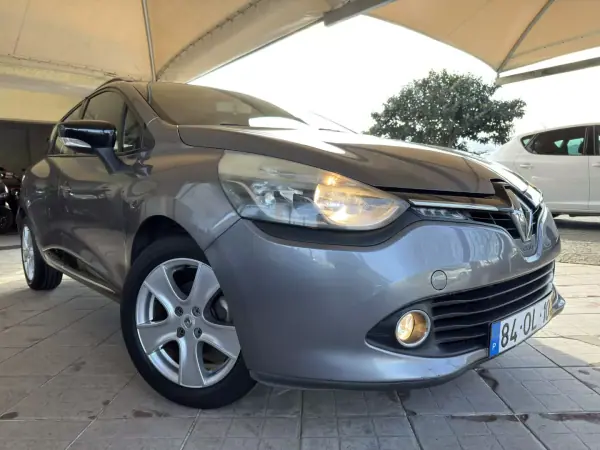 Renault Clio Sport Tourer 2014 - 8950 EUR, 143153 km - AUTO.MOTO.pt - 143153km - foto 11 de 30