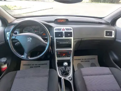 Peugeot 307 SW 2005 - 3490 EUR, 314070 km - AUTO.MOTO.pt - 314070km - foto 20 de 21