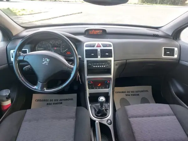 Peugeot 307 SW 2005 - 3490 EUR, 314070 km - AUTO.MOTO.pt - 314070km - foto 20 de 21