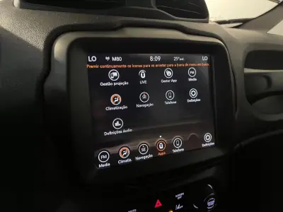 Jeep Renegade 2019 - 15950 EUR, 142000 km - AUTO.MOTO.pt - 142000km - foto 20 de 24