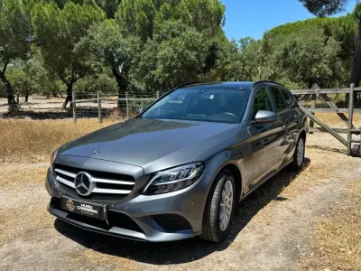 Mercedes-Benz C 200 2019 - 18950 EUR, 152000 km - AUTO.MOTO.pt - 152000km - foto 2 de 11