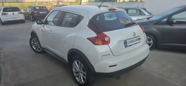 Nissan Juke 2014 - 11400 EUR, 156500 km - AUTO.MOTO.pt - 156500km - foto 2 de 15