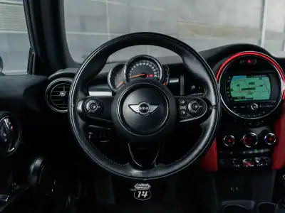 MINI One 2019 - 17990 EUR, 53900 km - AUTO.MOTO.pt - 53900km - foto 10 de 50