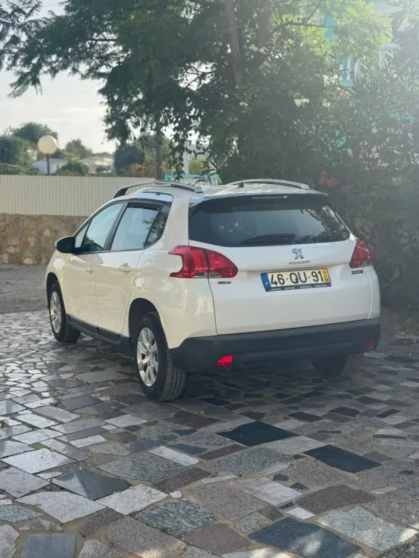 Peugeot 2008 2016 - 10900 EUR, 136445 km - AUTO.MOTO.pt - 136445km - foto 3 de 7