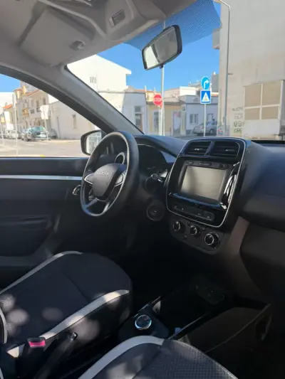Dacia Spring 2022 - 13500 EUR, 39000 km - 39000km - foto 10 de 12