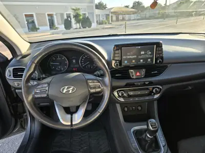 Hyundai i30 SW 2019 - 13950 EUR, 152167 km - AUTO.MOTO.pt - 152167km - foto 6 de 10