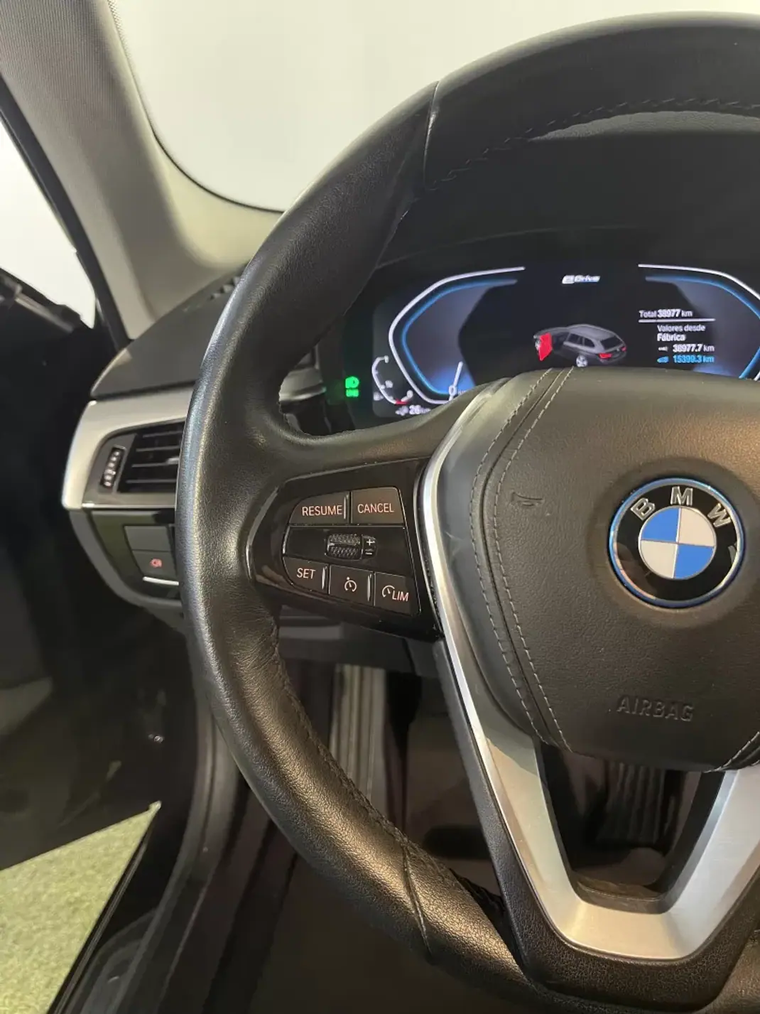 BMW 520 2022 - 34500 EUR, 38000 km - AUTO.MOTO.pt - 38000km - foto 31 de 40