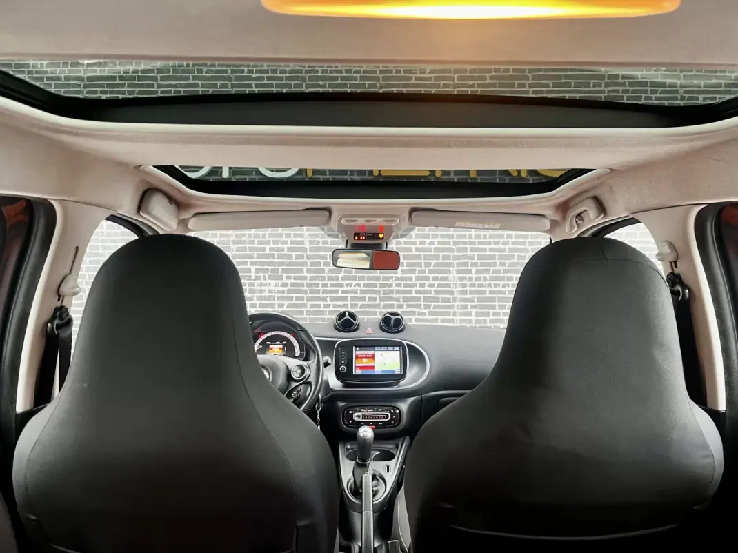 Smart ForFour 2015 - 9900 EUR, 104000 km - AUTO.MOTO.pt - 104000km - foto 8 de 16